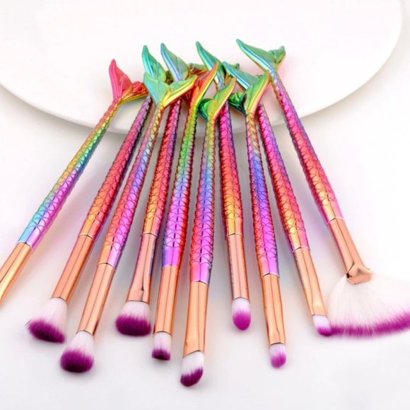 10 Piece Diamond Mermaid Make Up Brush Set Rainbow - Picture 2 of 6
